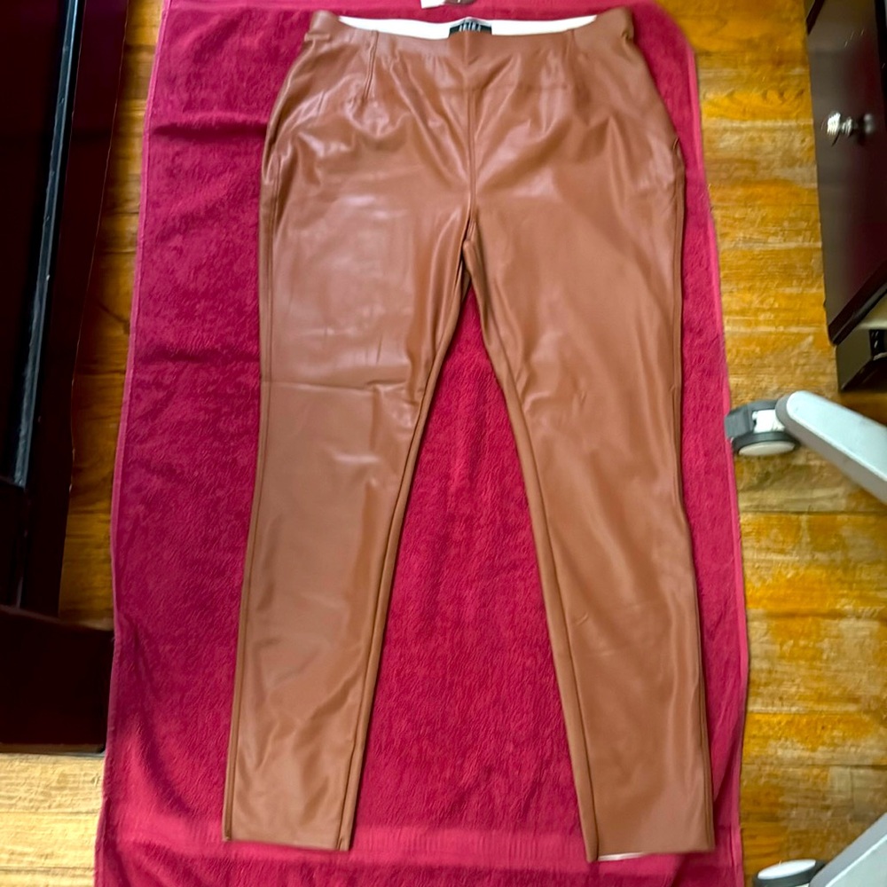 Style pants Akira…